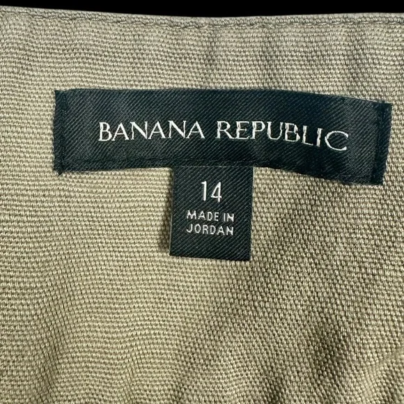 Banana Republic Khaki Linen Blend Pleated Belted Shorts – Size 14 - Picture 13 of 13